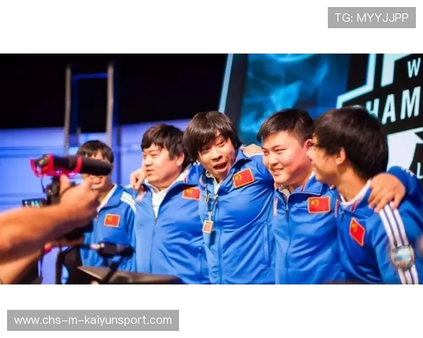 电竞少年拼尽全力刷新纪录，什么叫电竞少年